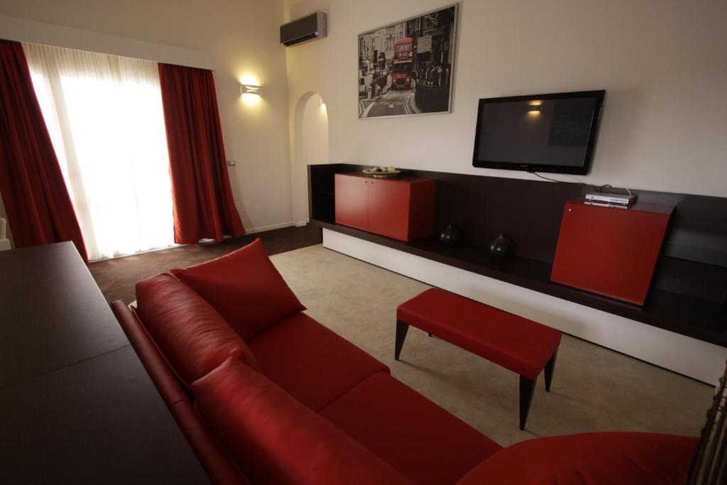 Hotel Paradise Airport フォルリ エクステリア 写真